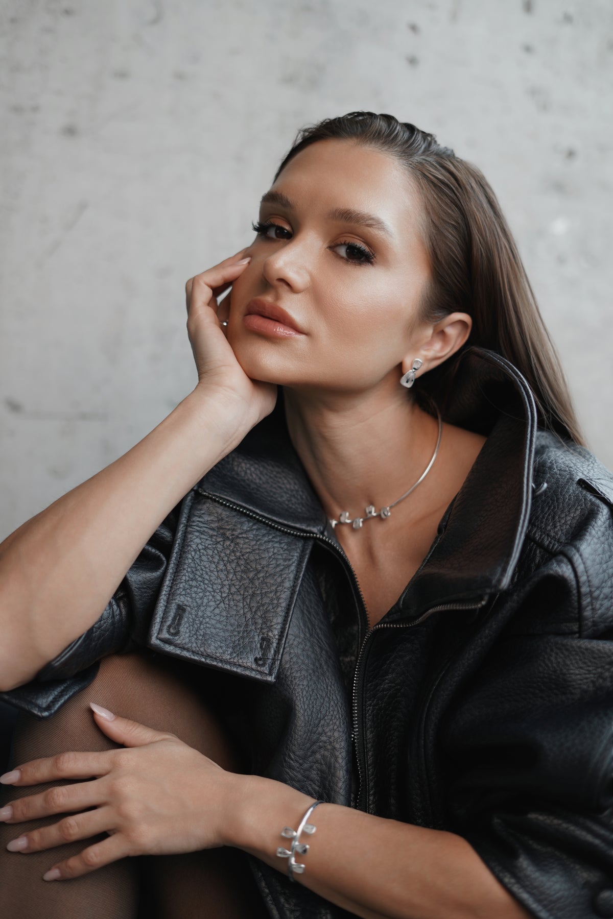 Brinco Orla Rutilo Grafite Prata