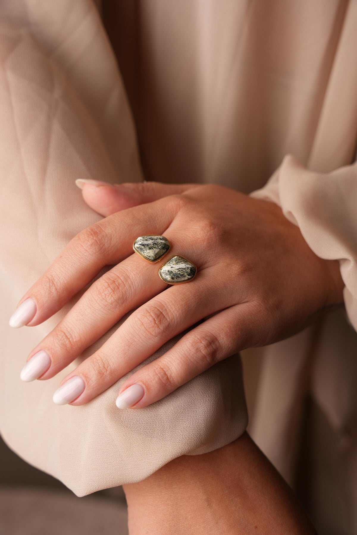 Anel Energia Duplo com Olho de Tigre Verde