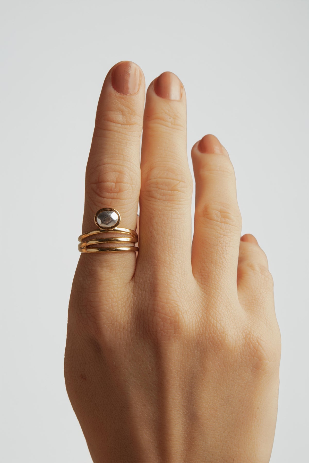 Anel Esfera Verso Ouro