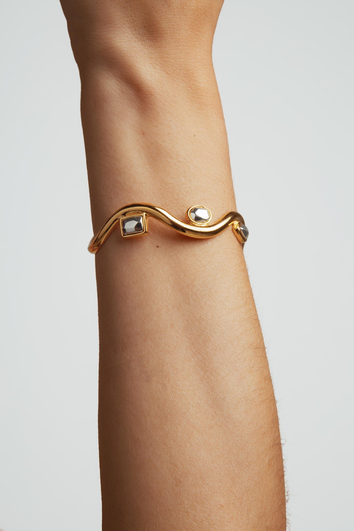 Bracelete Ritmo Verso Ouro