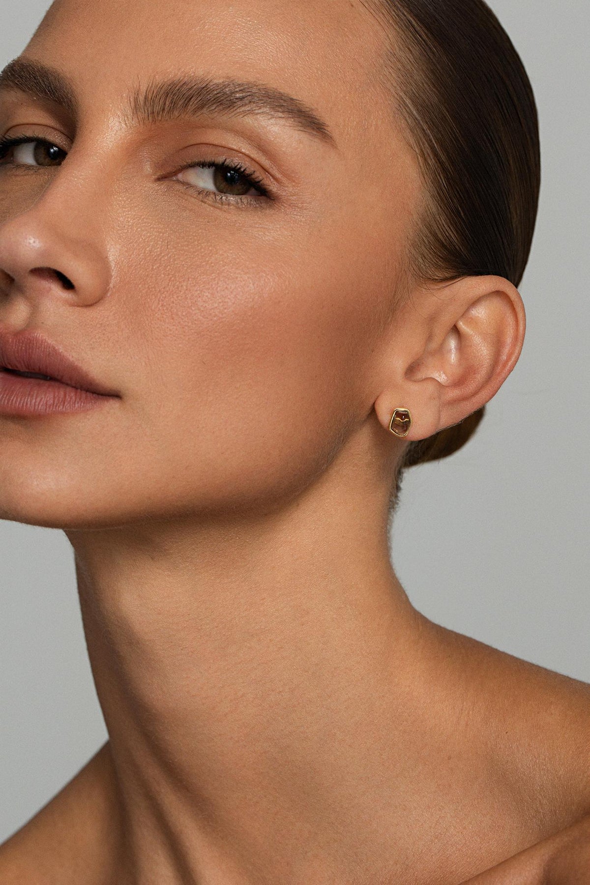 Brinco Mini Geométrico Fumê