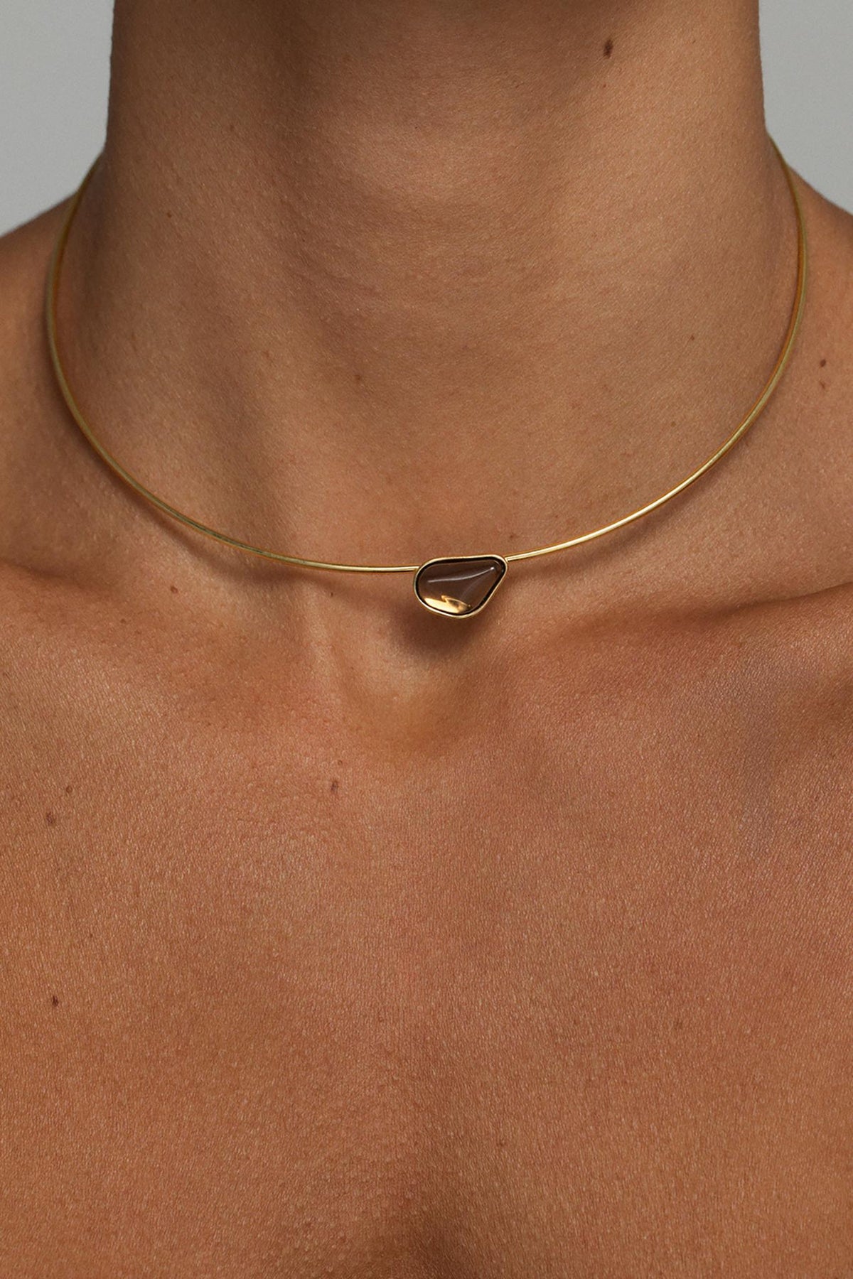 Gargantilha Gota Quartzo Fume