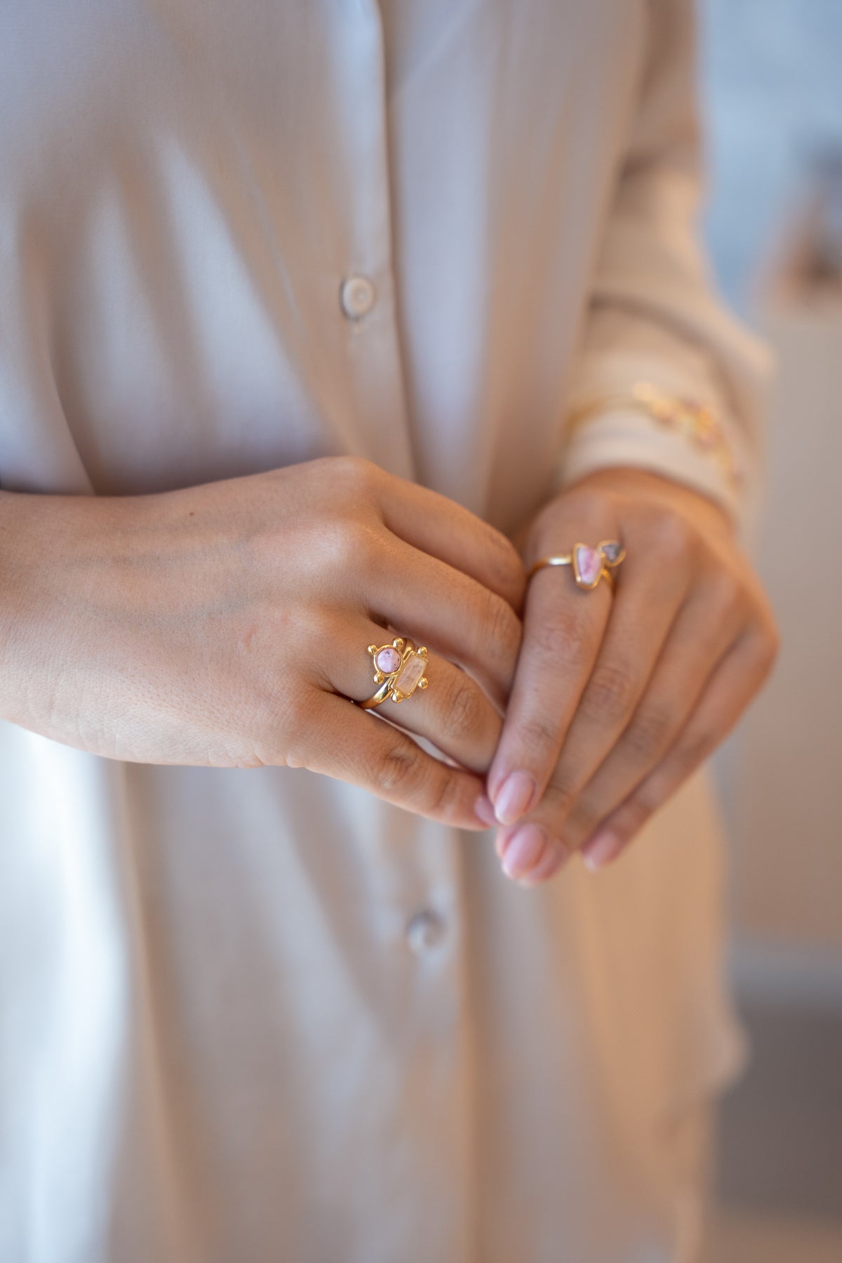 Anel  TBT Aura  Rodonita  e Quartzo Rosa  Ajustável