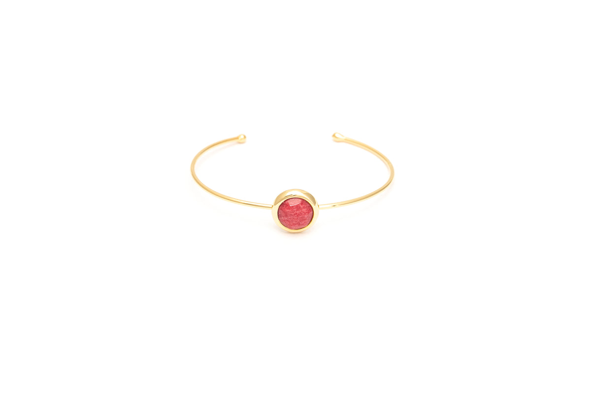 Bracelete Energia redondo ouro Howlita Vermelha
