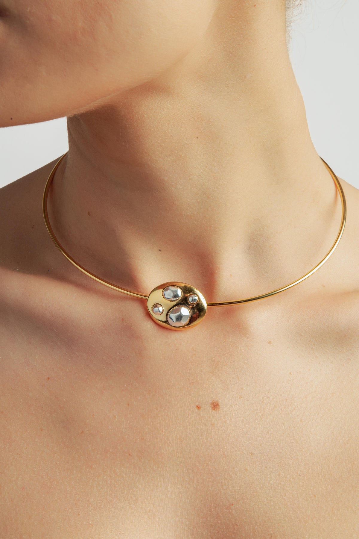 Gargantilha Cosmo Verso Ouro