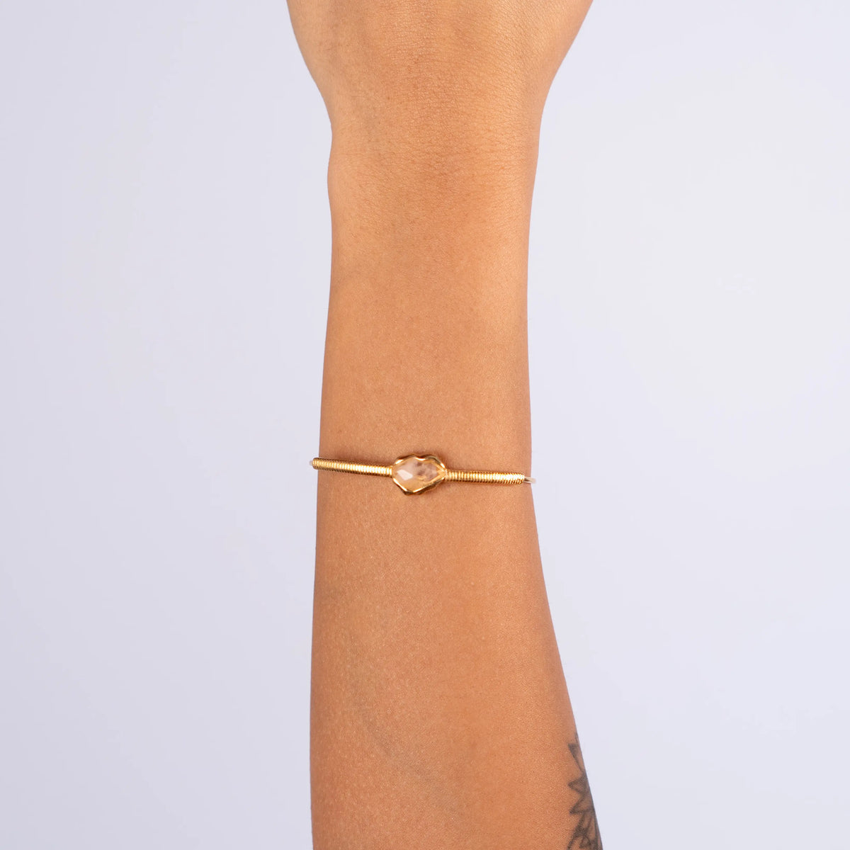 Bracelete Prisma Quartzo Rosa