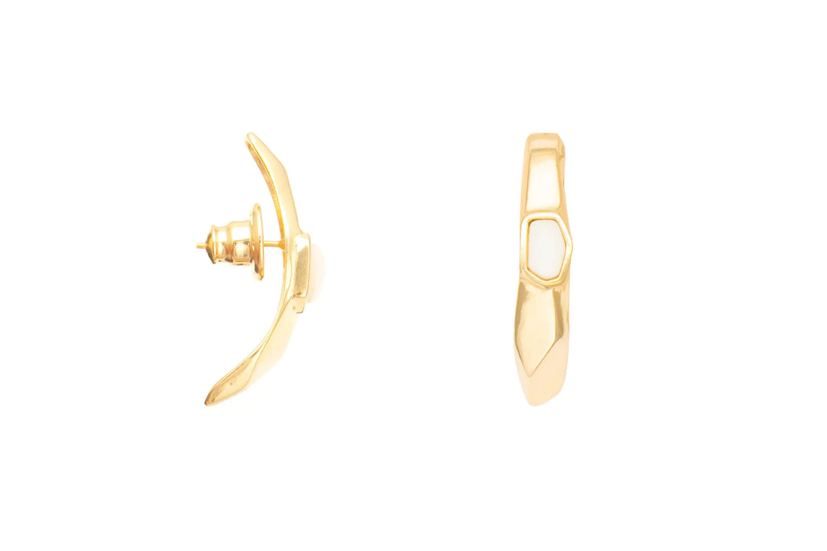 Brinco Ear Hook Aresta Madrepérola